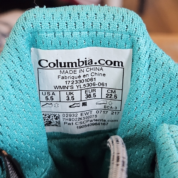 Women's Colombia Outdoor Boots - Picture 3 of 8